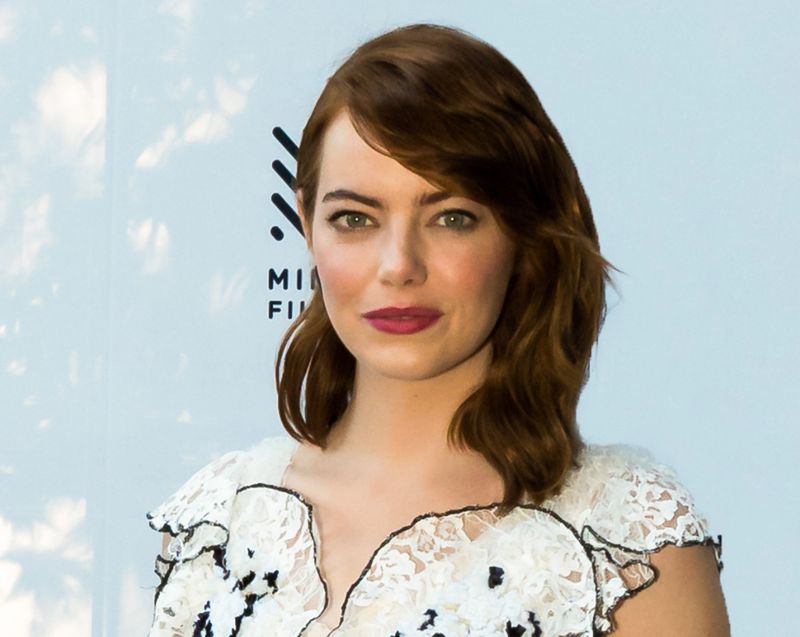 Watch this Emma Stone comic banger before it leaves Netflix