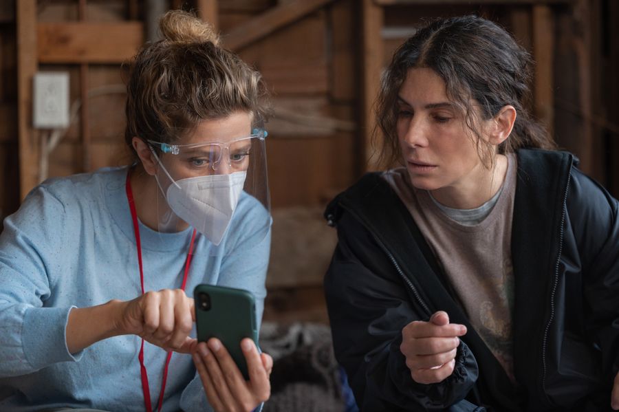 Take a look at the behind-the-scenes images of the new Sandra Bullock Netflix film