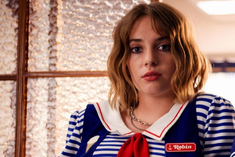 Maya Hawke would love to work on a 'Stranger Things' spin off with Joe Keery