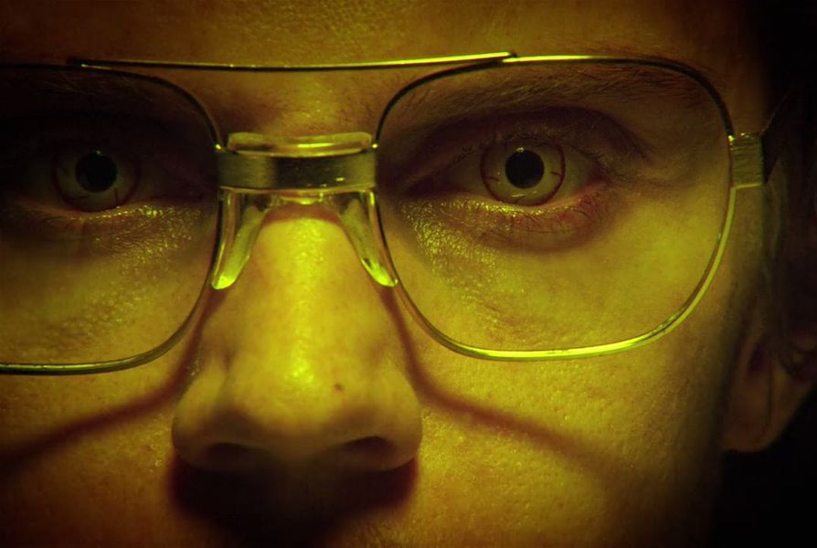 First teaser of Evans Peters as Jeffrey Dahmer released