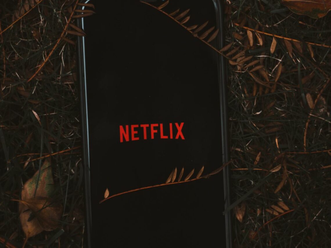 Netflix starts testing games on more devices, including PC and Mac