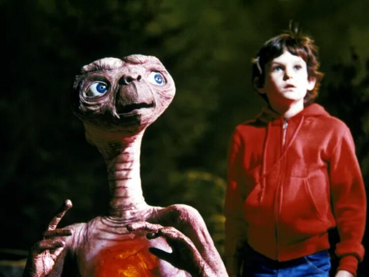 How a hilarious fan theory about 'ET' could be true