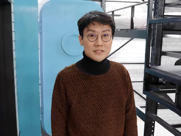 Hwang Dong-hyuk - Writer - Producer - Showrunner - Squid Game - 2024