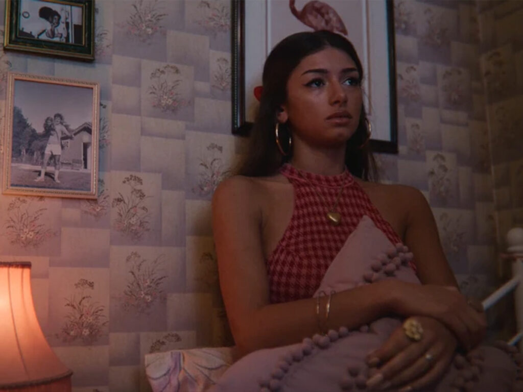 Ruby’s silent mother - Sex Education - Season 3