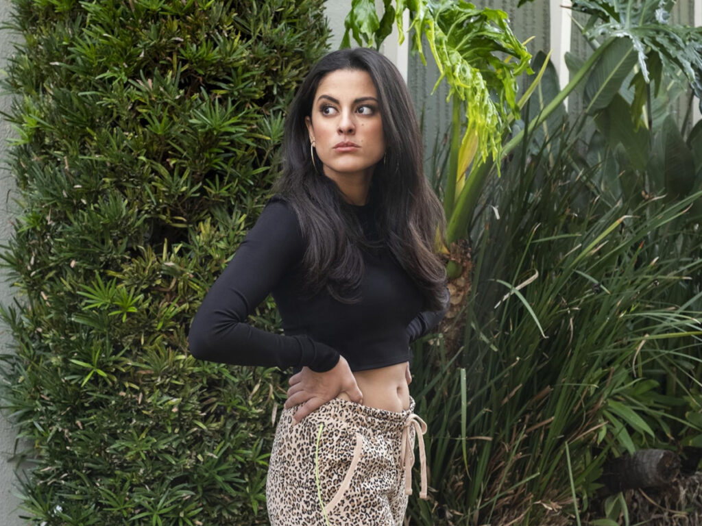 Delilah Alves - You - Greg Berlanti - Sera Gamble - 2018