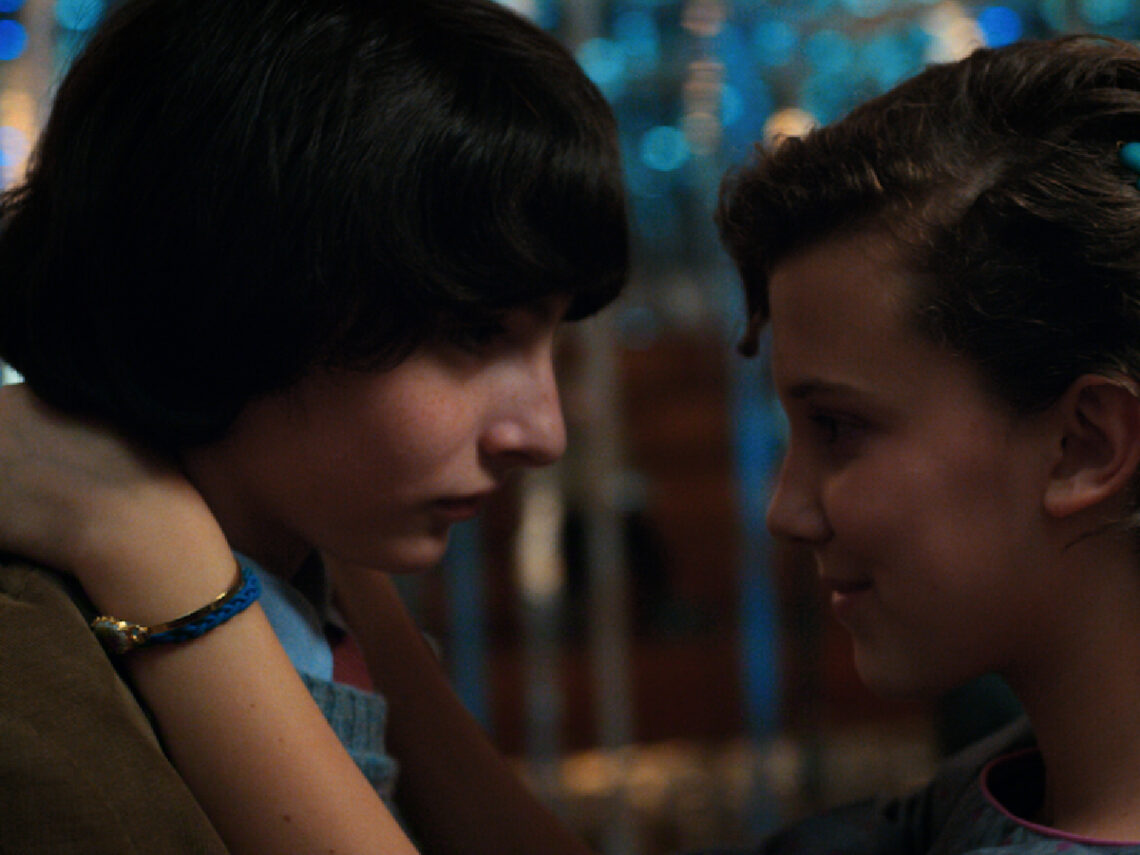 Blue Hair Tie - Eleven’s first dance - Stranger Things - The Duffer Brothers - 2016