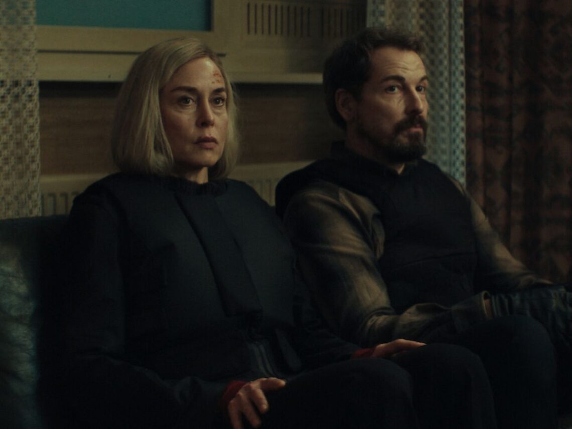 Unfamiliar - Best of Netflix