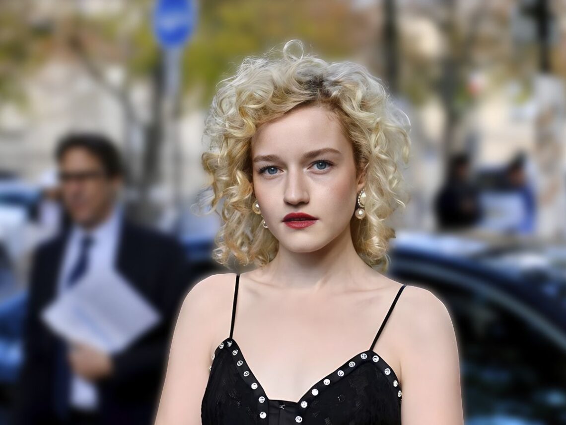 Julia Garner - Best of Netflix