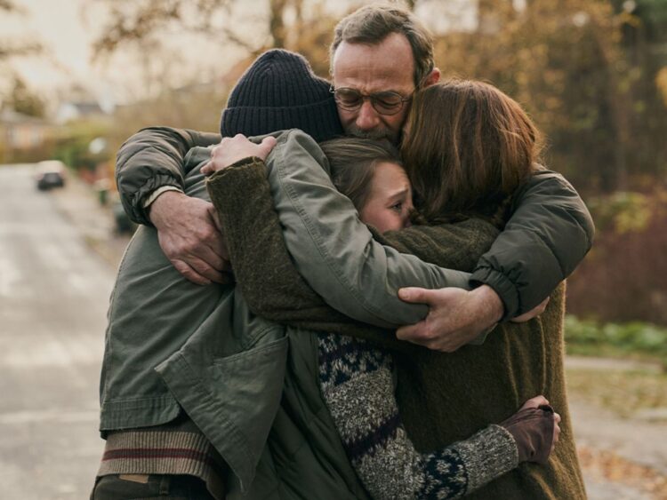 The Chestnut Man Hide and Seek - Best of Netflix